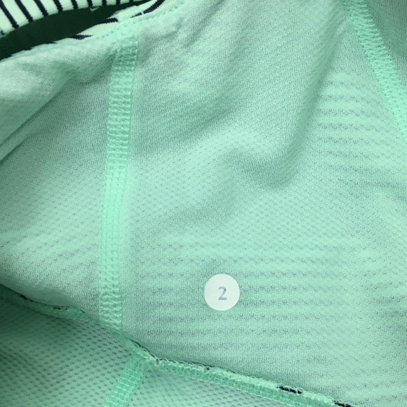 LULULEMON Tame Me Tank Top Fresh Teal Mini Hyper Stripe Loose Fit Luxstreme 2 - Picture 11 of 14